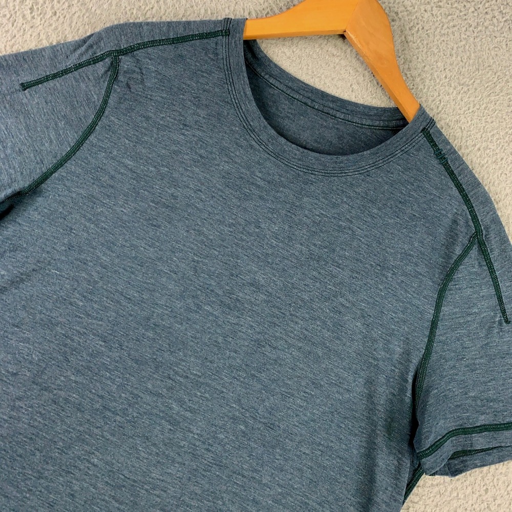 Lululemon T-Shirt Performance Training Men's Large Blue Heather Short Sleeve Tee